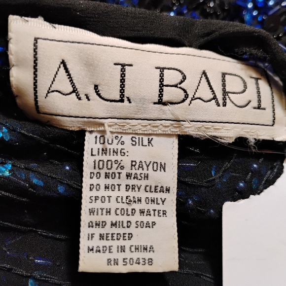 AJ Bari Silk Sequins/Beaded Vintage Tunic - Picture 7 of 7